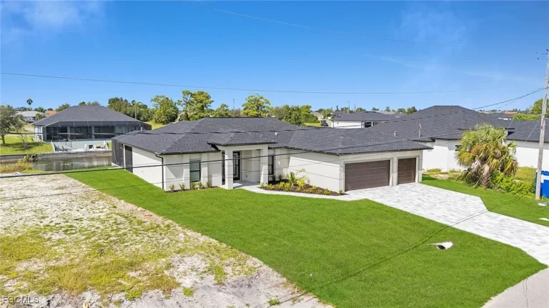 fe5a1d349bacc3cc5e904e714a5b4686-uncropped_scaled_within_1536_1152