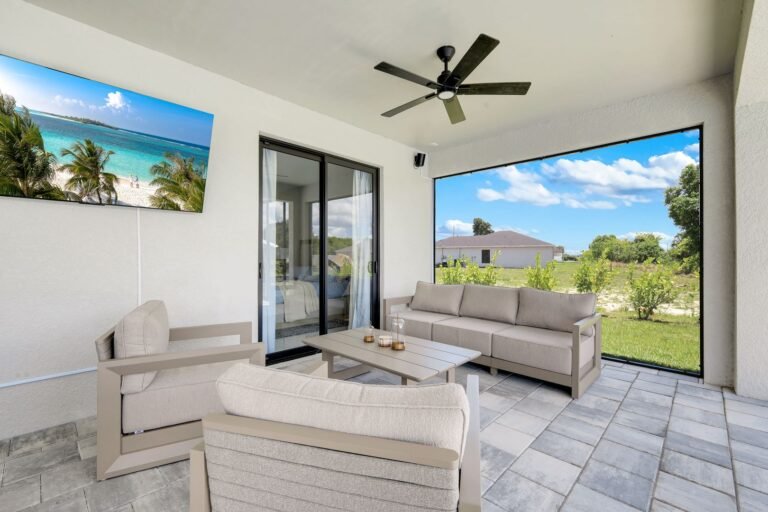 522 NE 5th Pl, Cape Coral, FL 33909 (24)