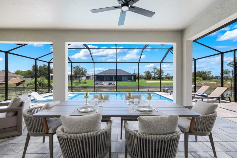 522 NE 5th Pl, Cape Coral, FL 33909 (27)